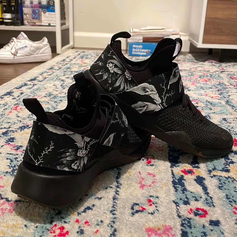 Nike limited edition, size 8, gently worn